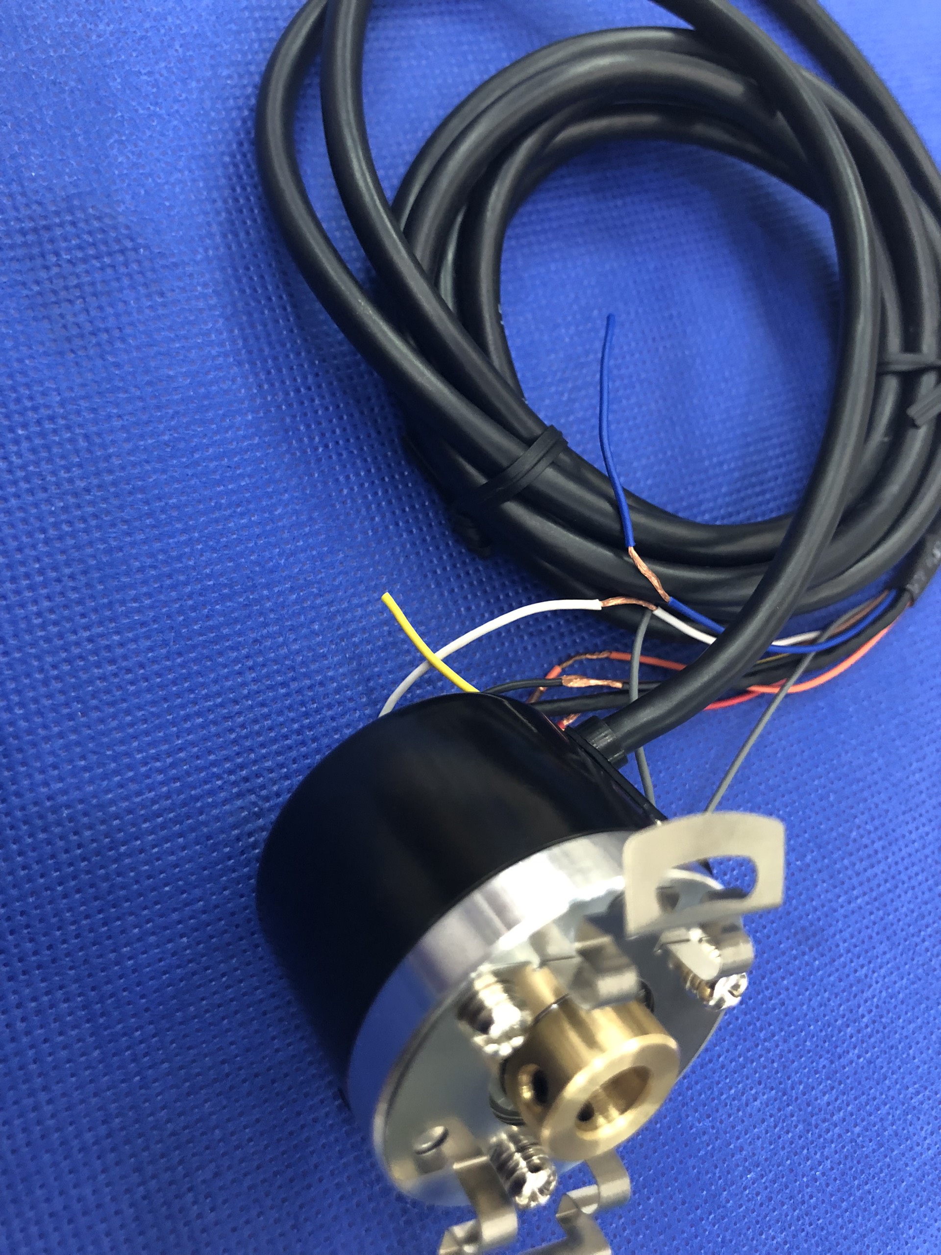 Bộ mã hóa vòng quay tương đối 40mm (Loại lỗ liền thân) Autonics E40HB8-5000-6-L-5